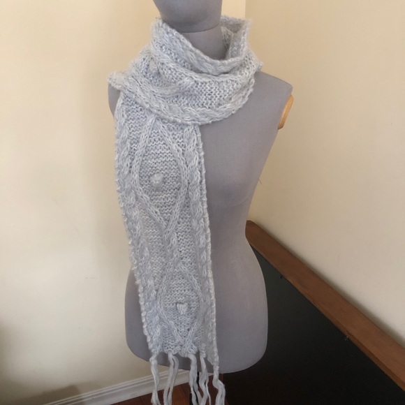 NWOT AEO Winter Knit Scarf - Picture 1 of 4